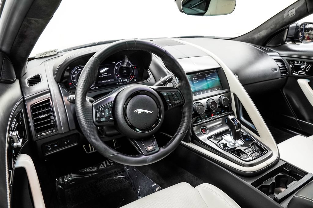 Used 2024 Jaguar F-TYPE R AWD/4WD image 4