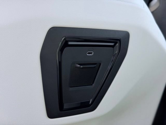 Certified 2026 BMW 530i xDrive AWD/4WD image 26