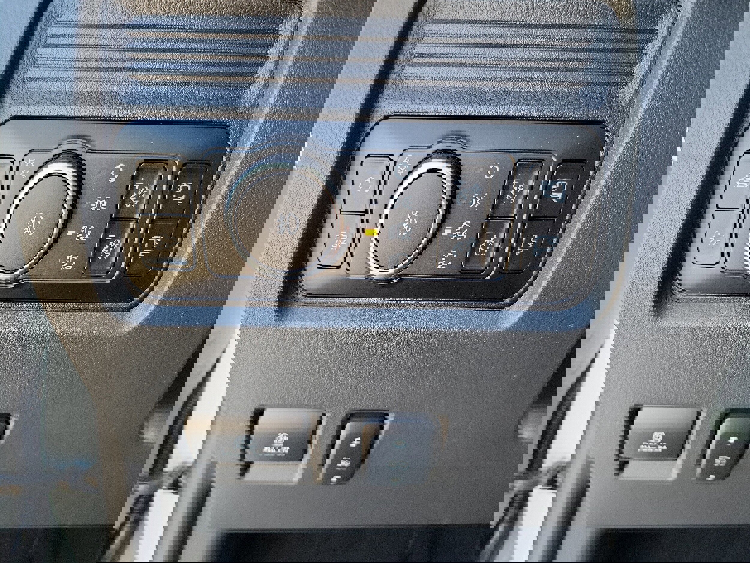 New 2026 Ford F250 Lariat w/ Lariat Ultimate Package image 30