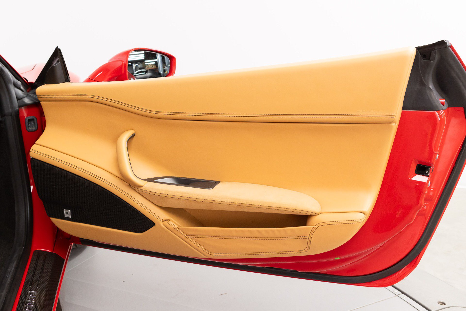 Certified 2014 Ferrari 458 Spider RWD image 61