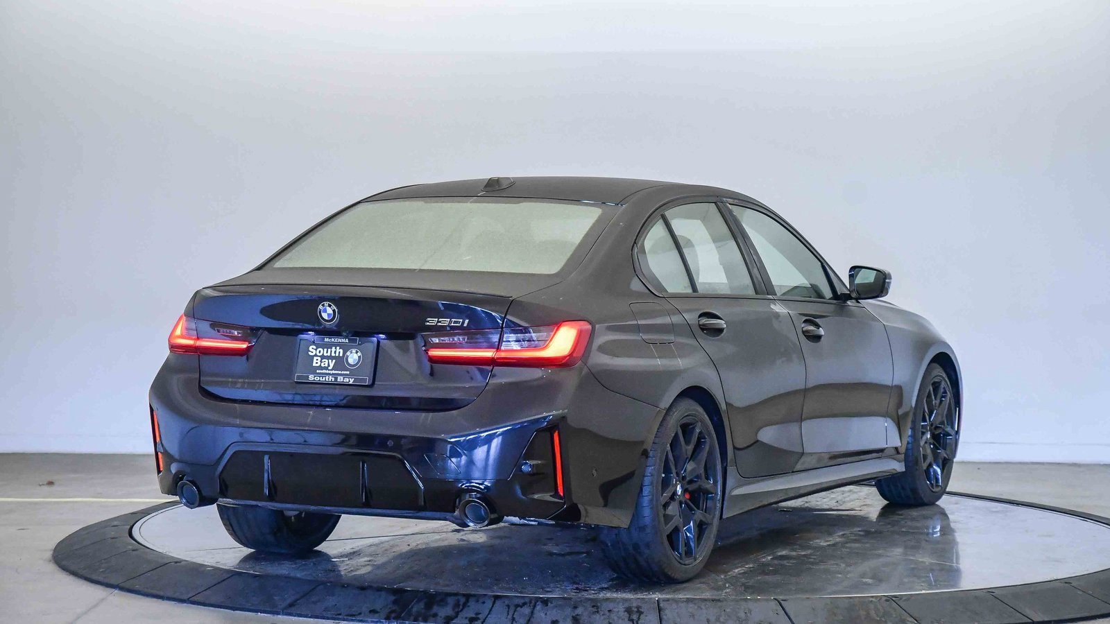 New 2026 BMW 330i Sedan w/ M Sport Package image 5