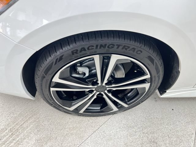 Used 2021 Nissan Sentra SR FWD image 14
