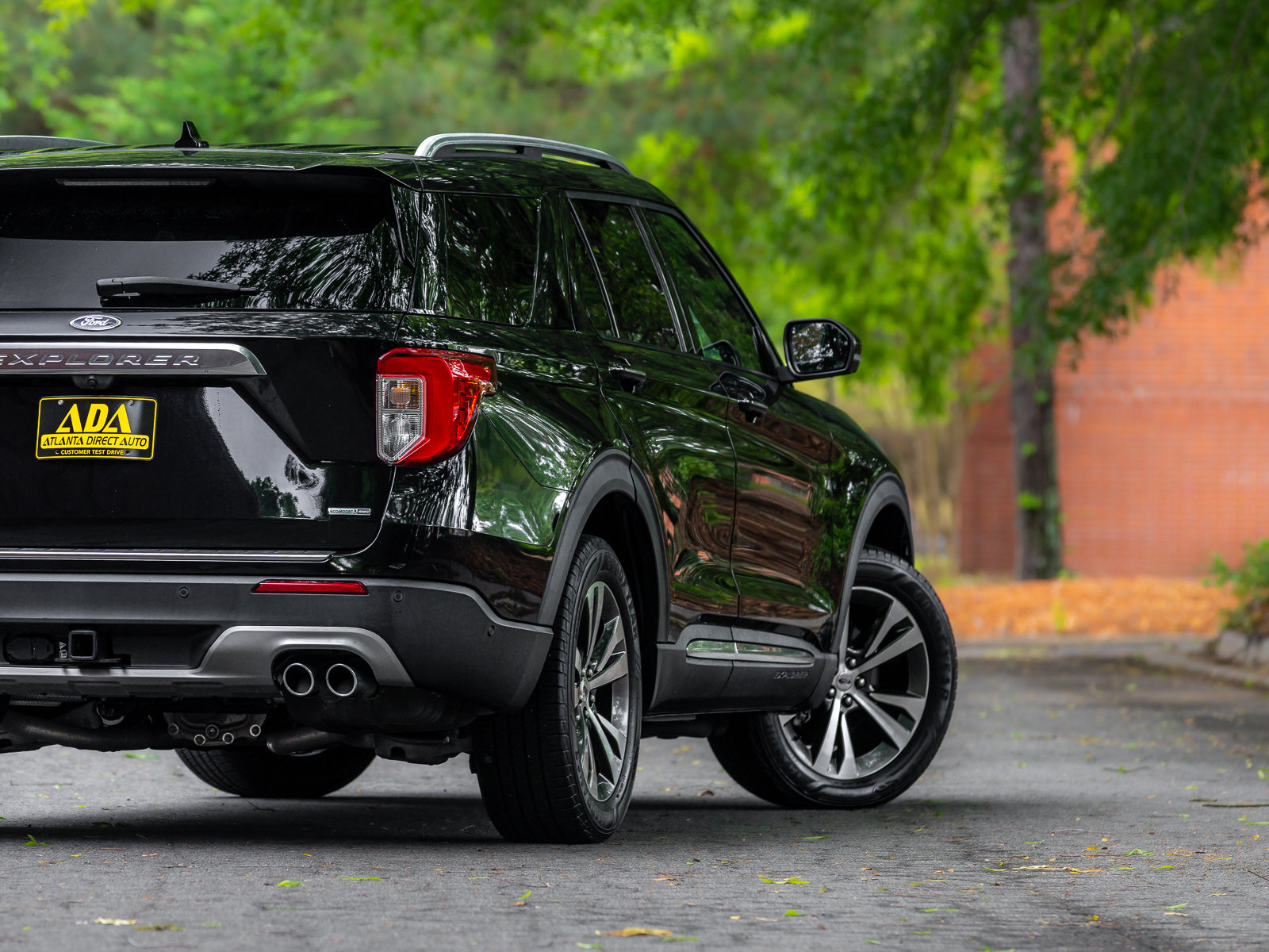 Used 2020 Ford Explorer Platinum w/ Premium Technology Package AWD/4WD image 28