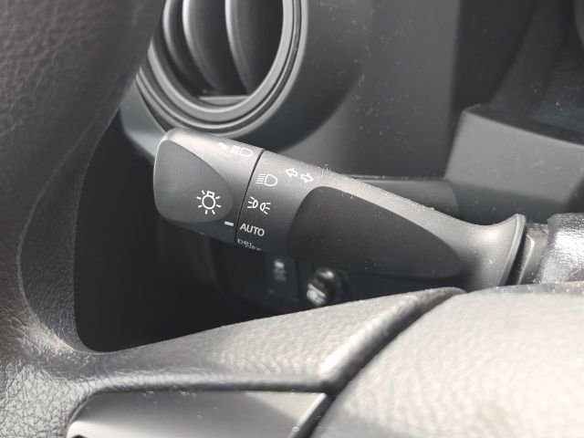 Used 2022 Toyota Tacoma SR image 34