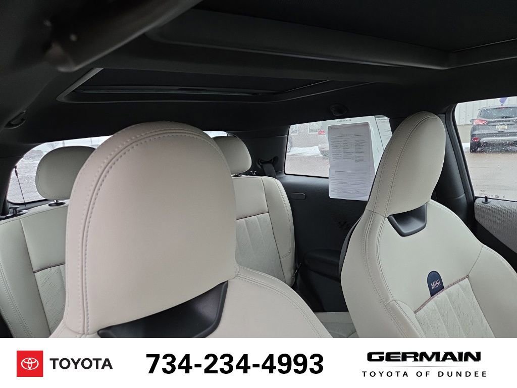 Used 2025 MINI Cooper S image 17