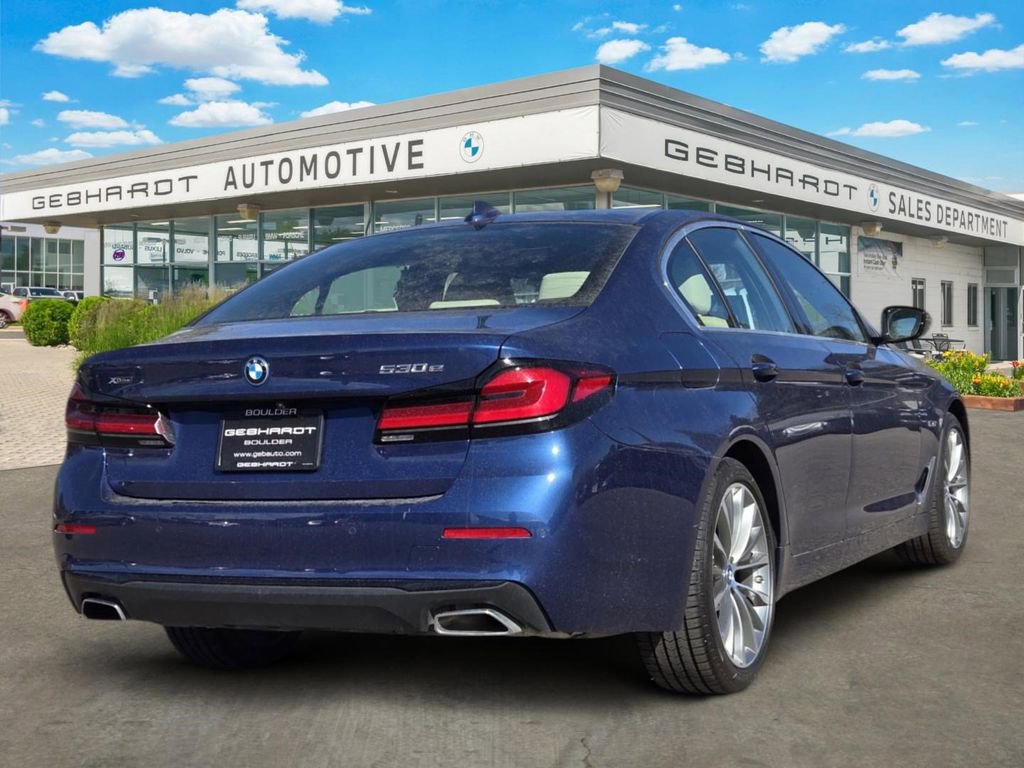Used 2023 BMW 530e xDrive 530e iPerformance image 5