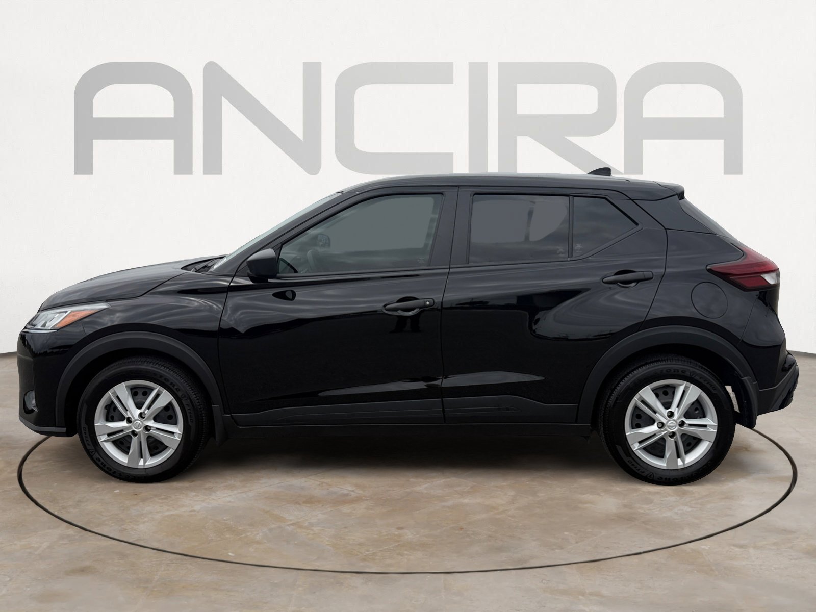 Used 2025 Nissan Kicks Play S image 8
