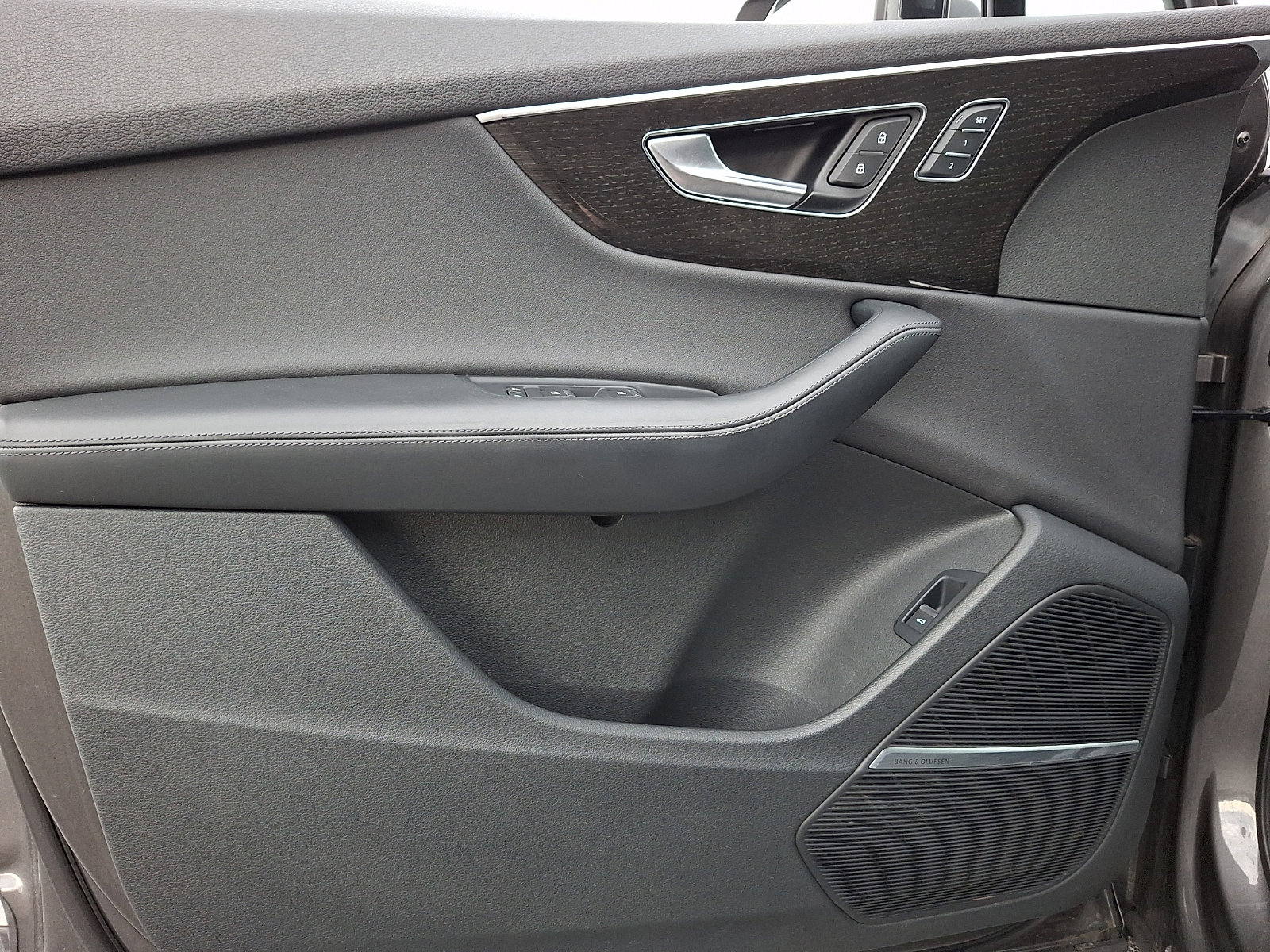 Used 2021 Audi Q7 3.0T Premium Plus w/ Executive Package image 14