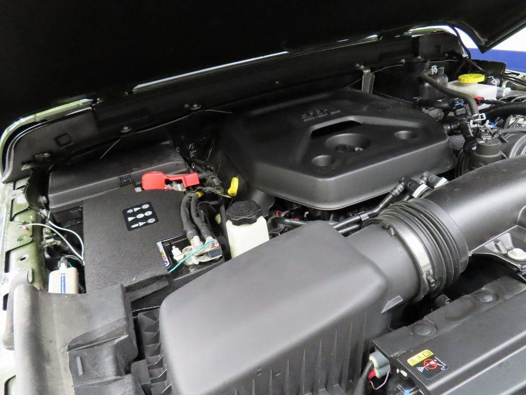 Used 2024 Jeep Wrangler Unlimited Sahara w/ Technology Group image 26