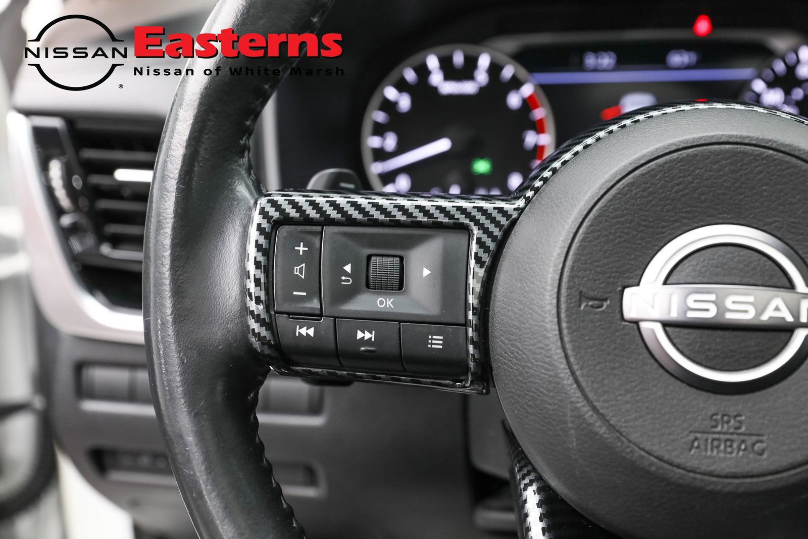 Used 2022 Nissan Rogue SL w/ SL Premium Package image 15