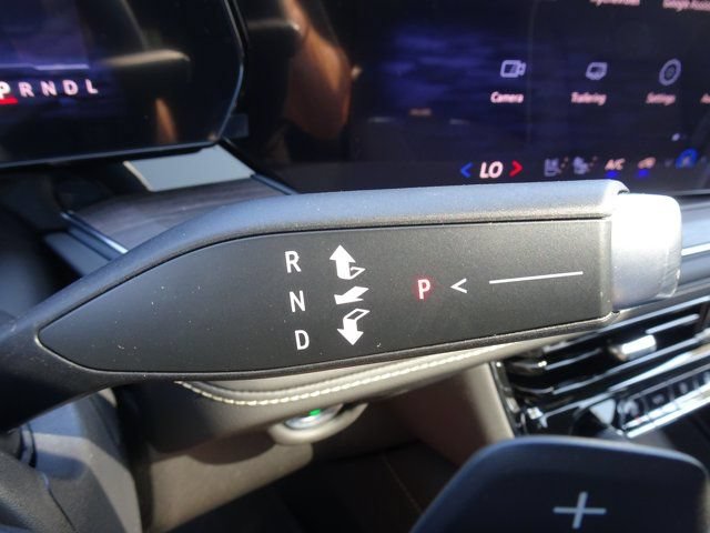 New 2026 Chevrolet Suburban Premier AWD/4WD image 13