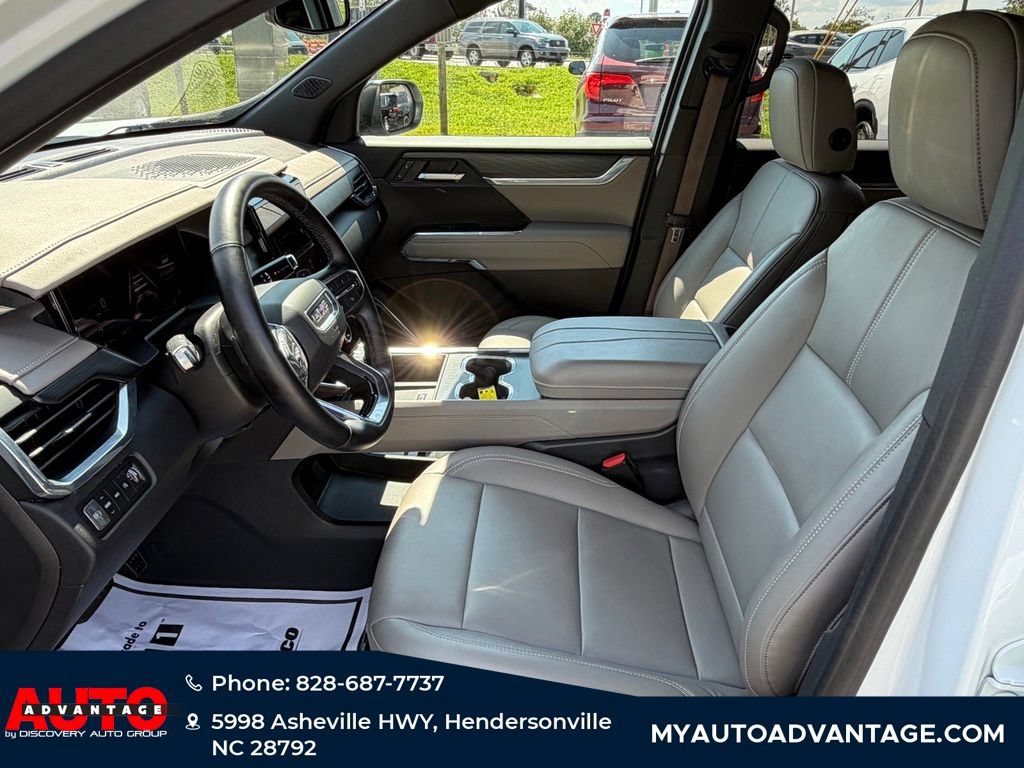 Used 2024 GMC Acadia Elevation AWD/4WD image 23