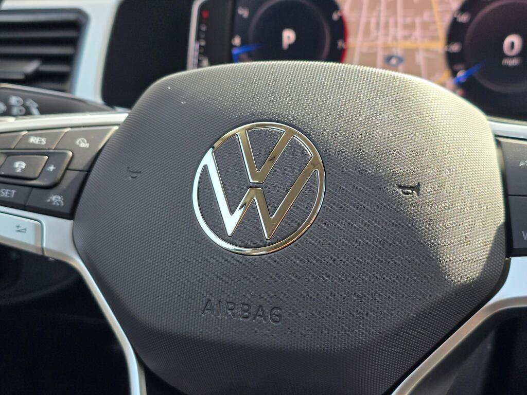 Used 2023 Volkswagen Atlas SEL AWD/4WD image 31