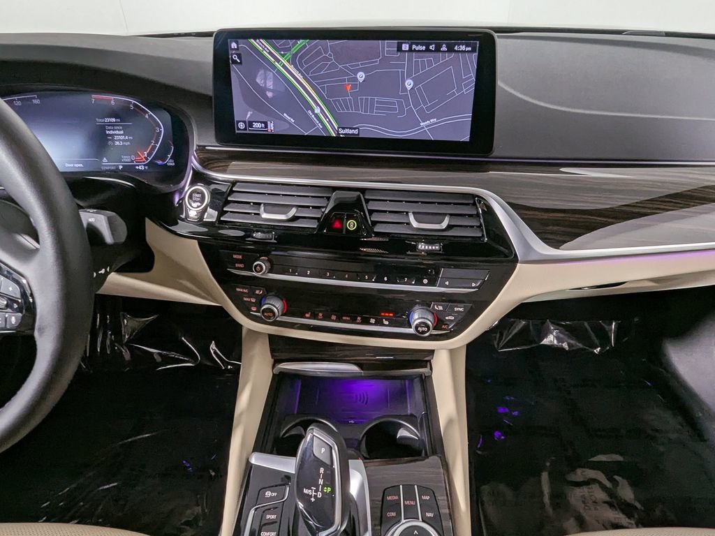 Certified 2022 BMW 530i xDrive w/ Convenience Package image 37