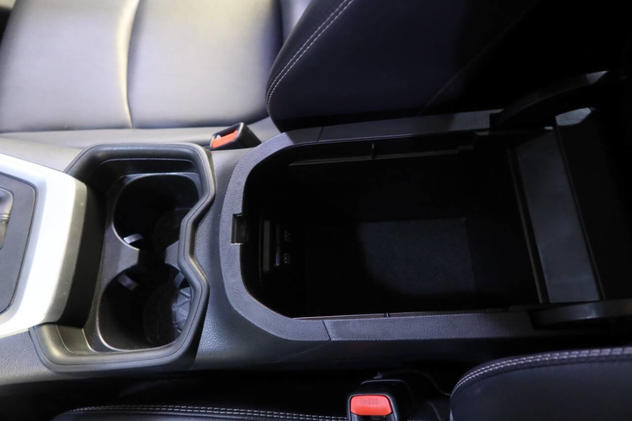 Used 2020 Toyota RAV4 XLE Premium image 30