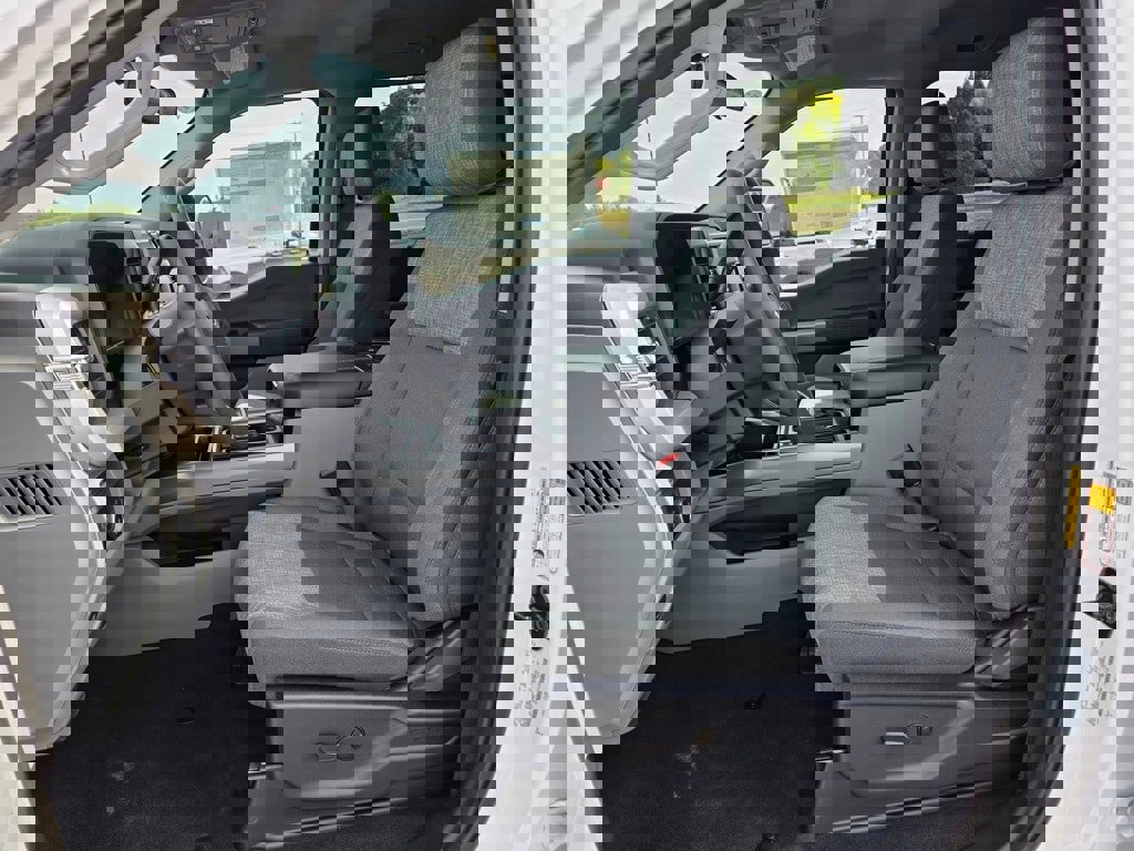 New 2026 Ford F350 XLT w/ Camper Package image 7