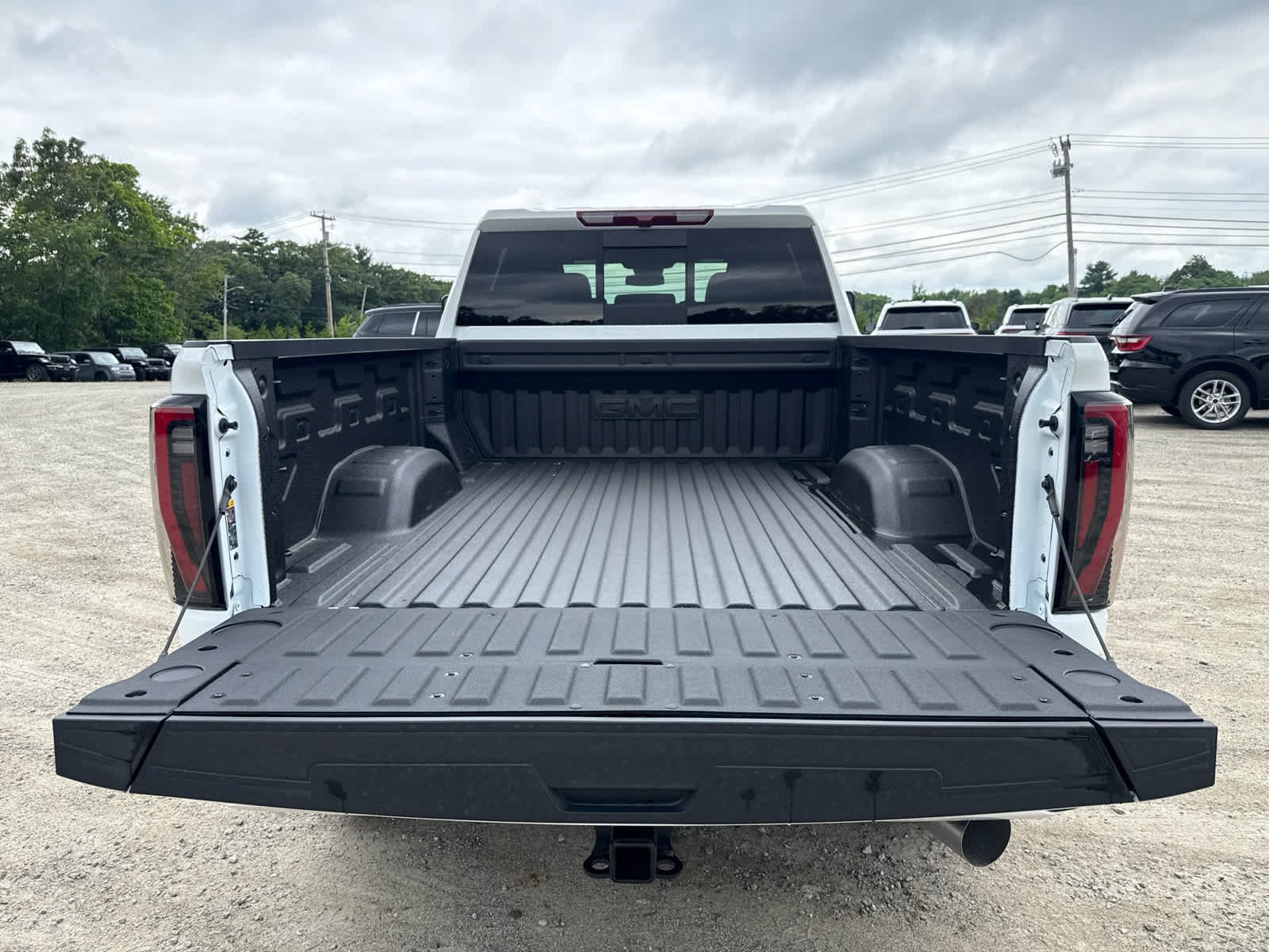 New 2026 GMC Sierra 2500 AT4 w/ AT4 Preferred Package AWD/4WD image 11