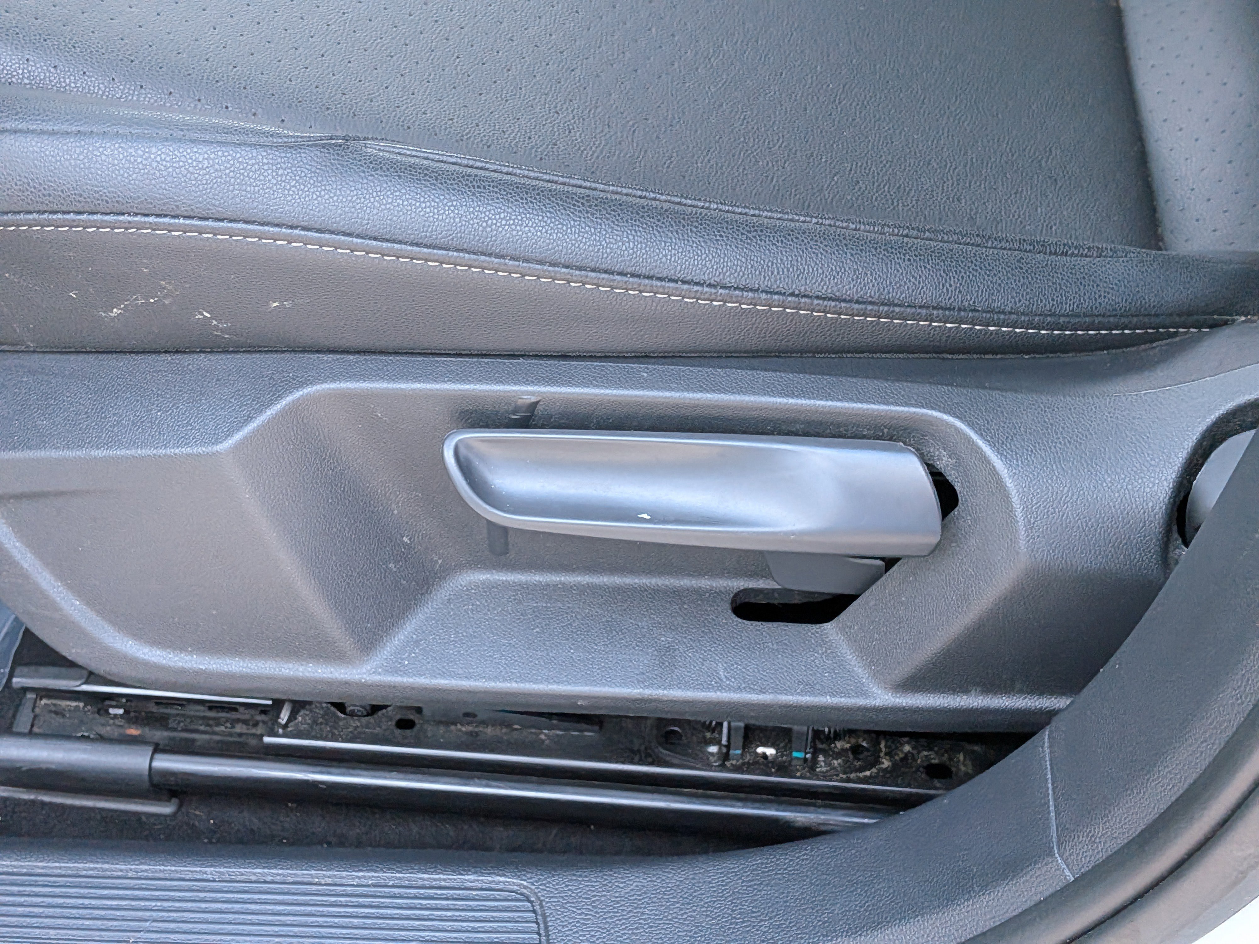 Used 2019 Volkswagen Jetta SE FWD image 19