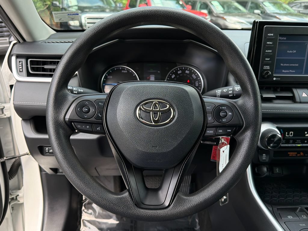Used 2021 Toyota RAV4 LE AWD/4WD image 26