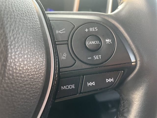 Used 2021 Toyota Corolla XSE image 16