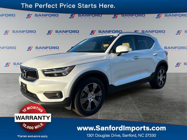 Used 2022 Volvo XC40 T5 Inscription w/ Climate Package image 1