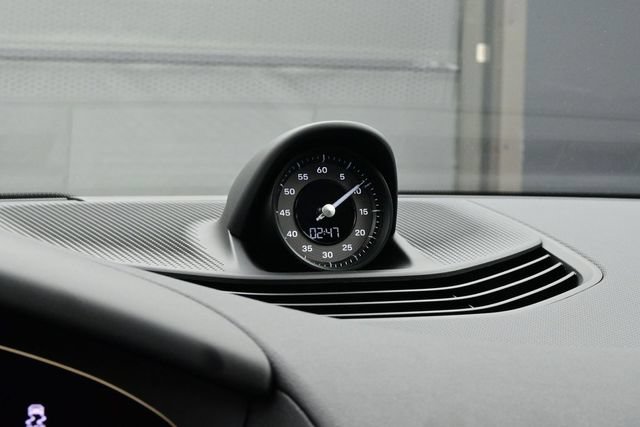 Used 2025 Porsche Taycan RWD image 12