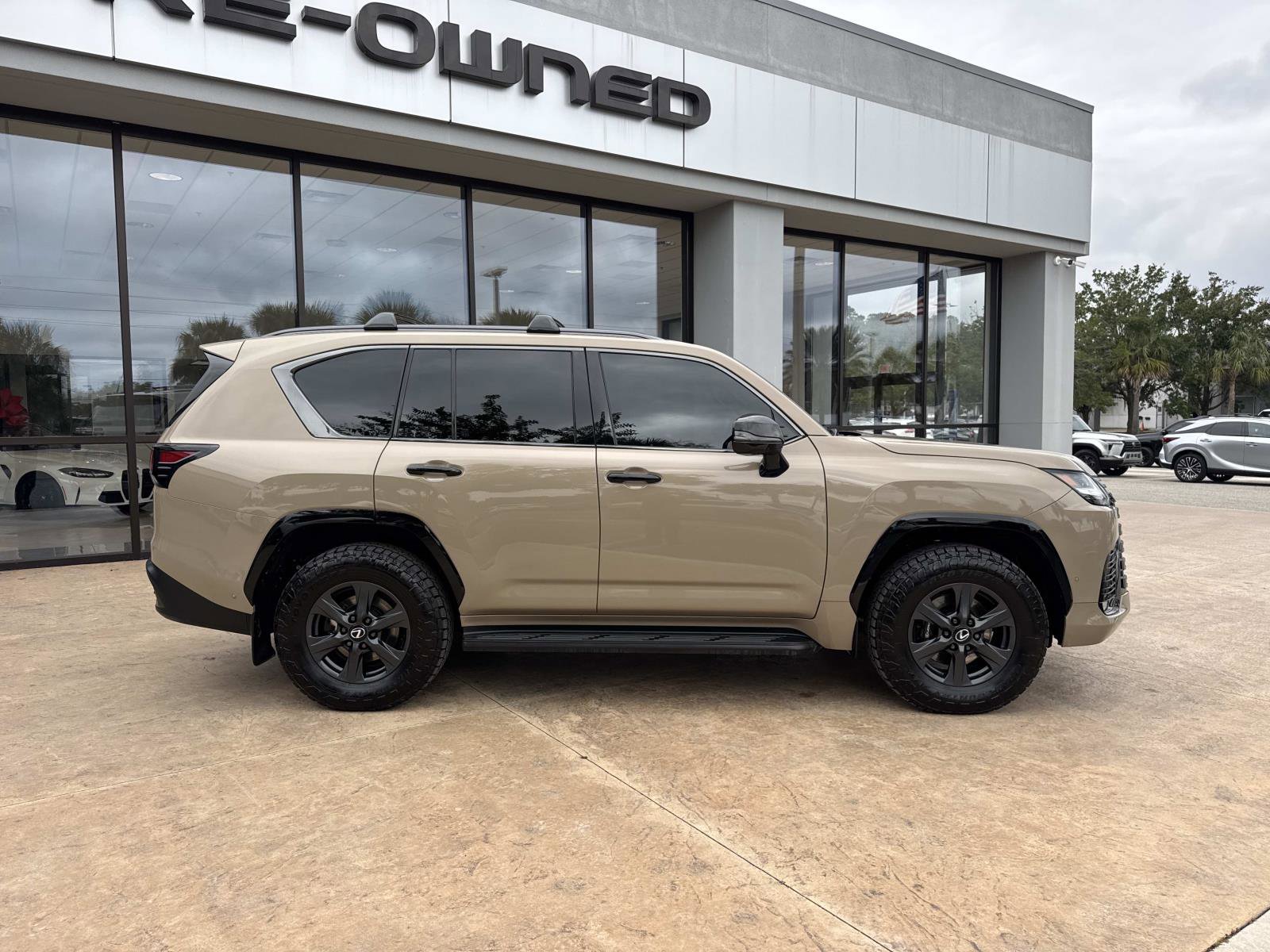 Certified 2025 Lexus LX 700h Overtrail image 2