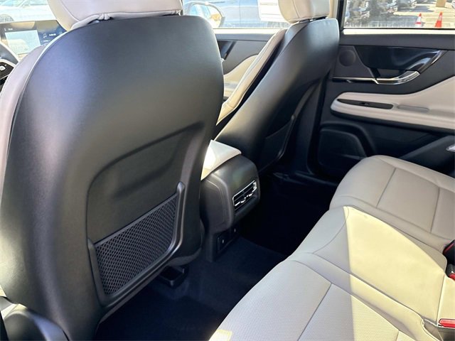 New 2026 Lincoln Corsair Reserve w/ Jet Appearance Package image 16