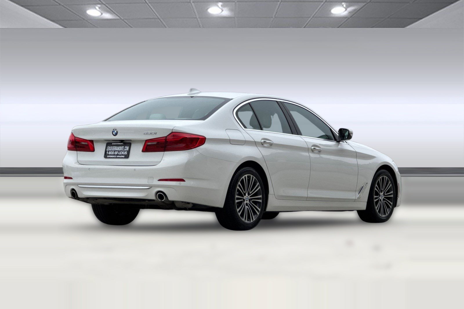 Used 2018 BMW 530i RWD image 8