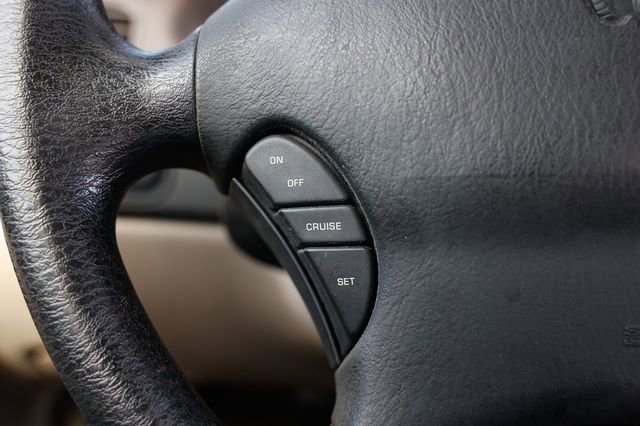 Used 2003 Dodge Intrepid SE image 28