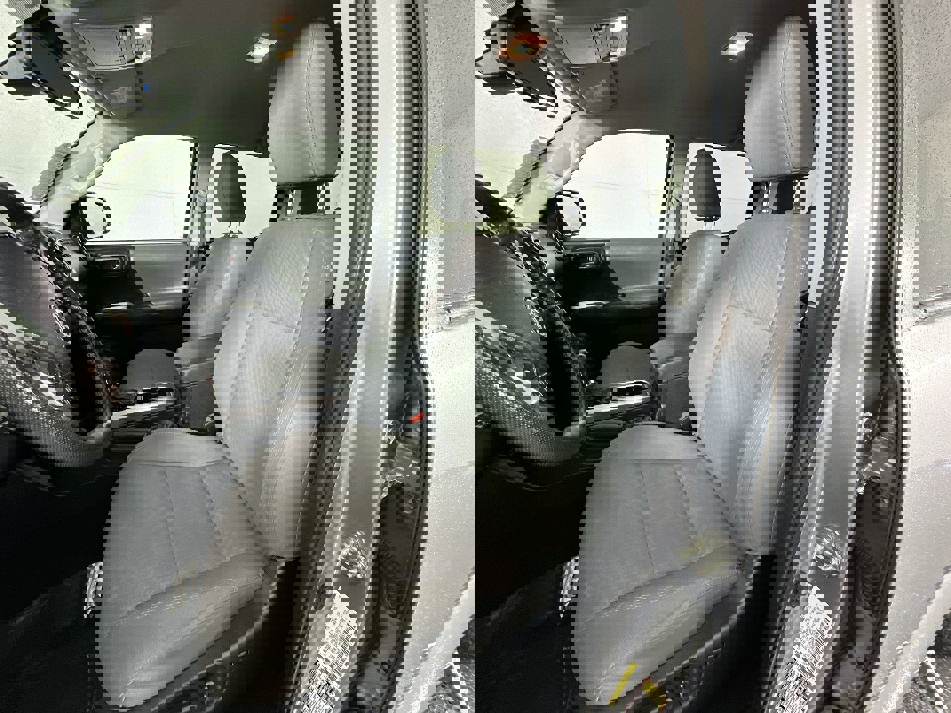 Used 2020 Toyota Tacoma SR5 image 15