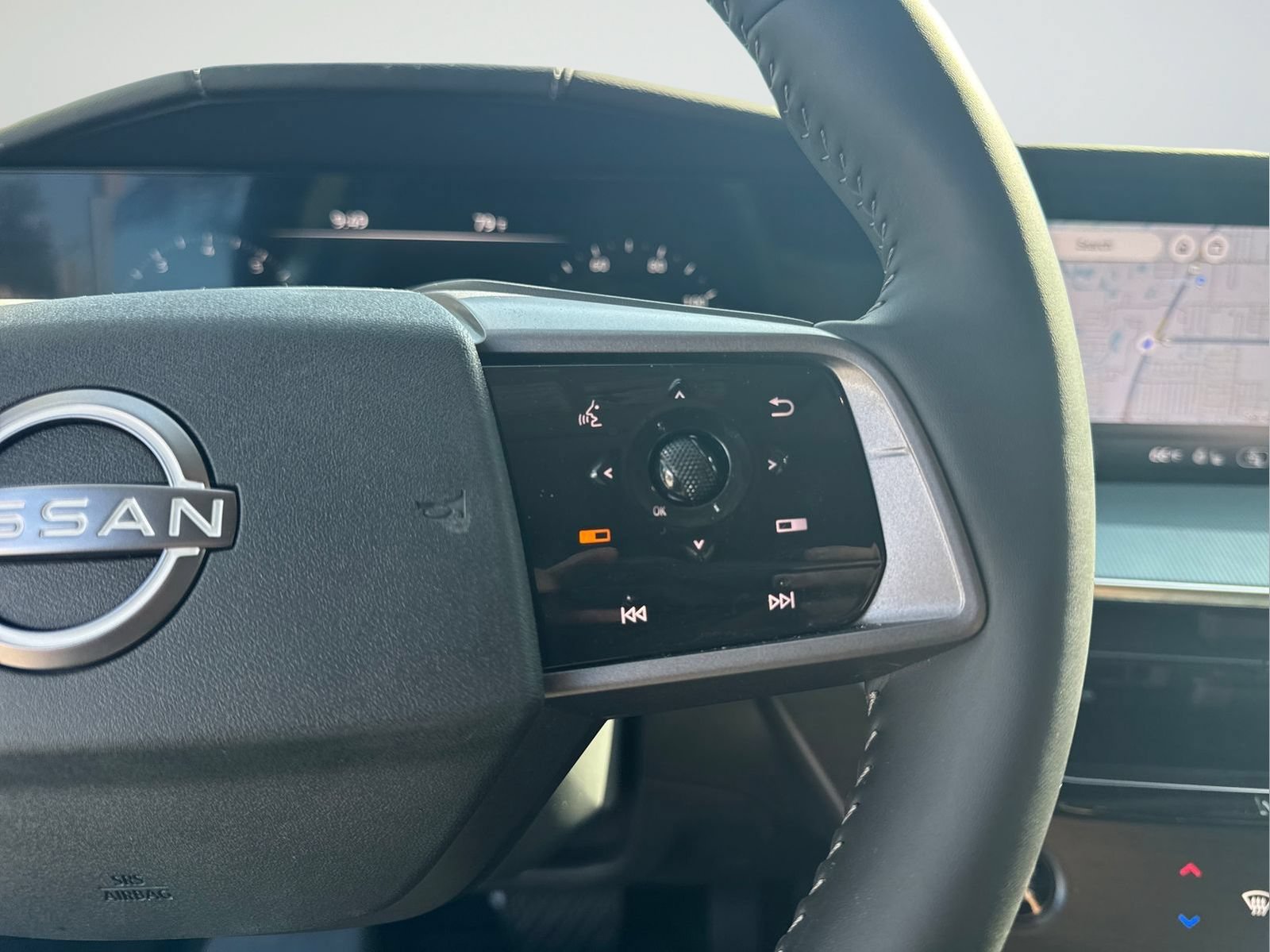 Certified 2025 Nissan Murano SL AWD/4WD image 22