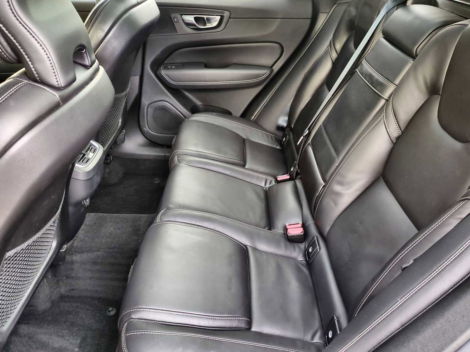 Used 2021 Volvo XC60 T5 Inscription image 20