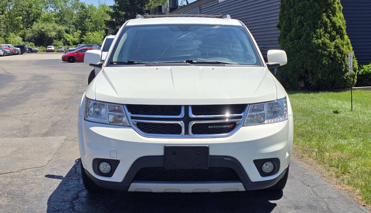 Used 2014 Dodge Journey SXT FWD image 9