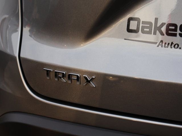 Certified 2025 Chevrolet Trax LT w/ LT Convenience Package image 17