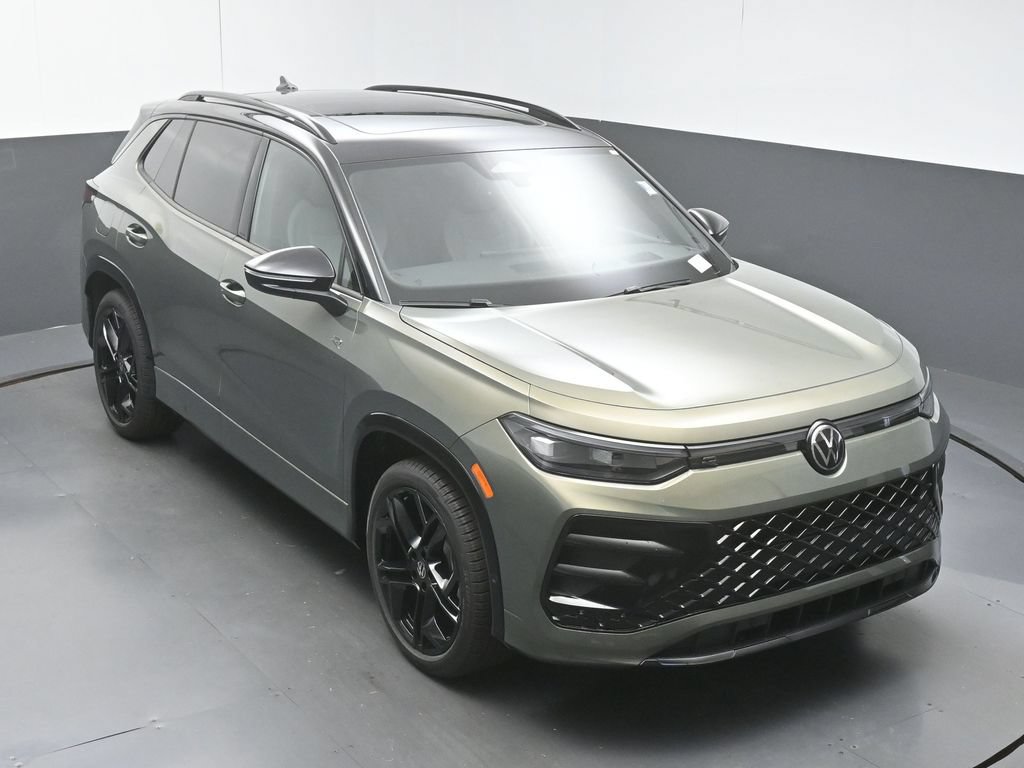 New 2026 Volkswagen Tiguan SE R-Line FWD image 46