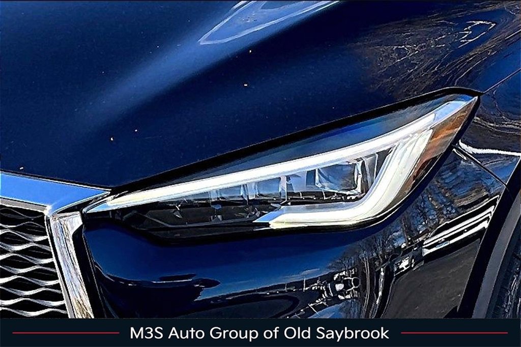Used 2021 INFINITI QX50 Sensory w/ Cargo Package image 32