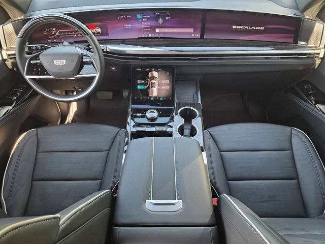 Used 2026 Cadillac Escalade Luxury w/ Touring Package AWD/4WD image 26