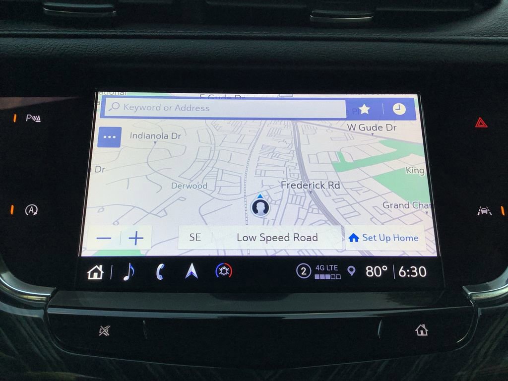 Used 2023 Cadillac XT6 Premium Luxury image 17