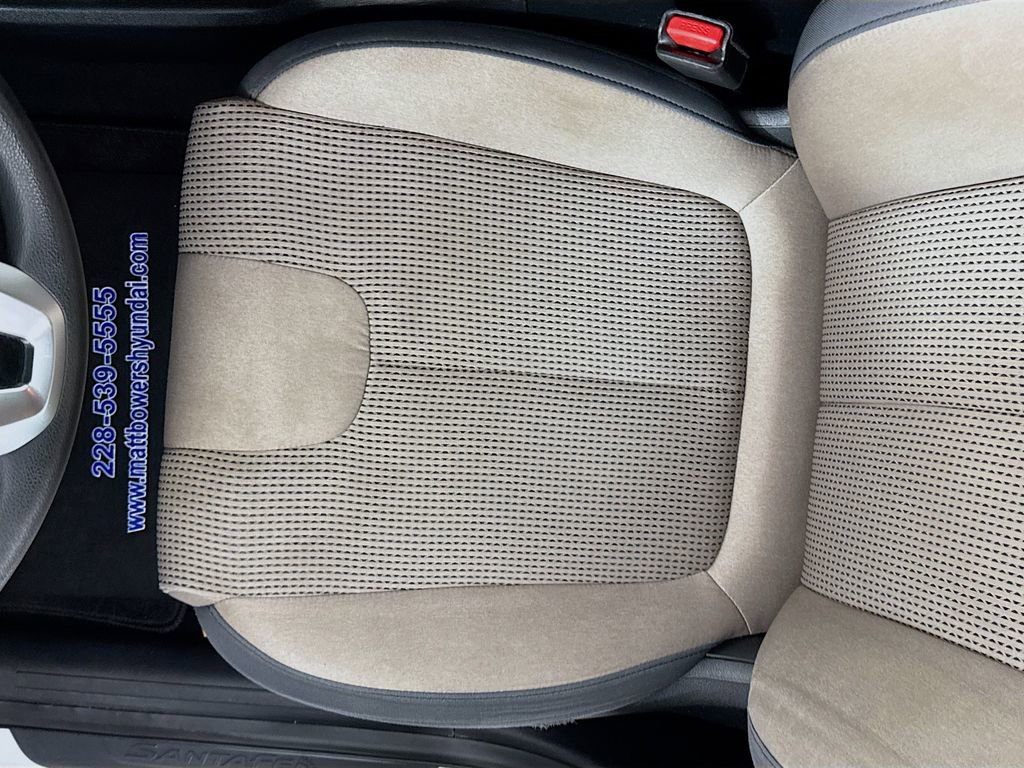 Used 2021 Hyundai Santa Fe SEL image 19