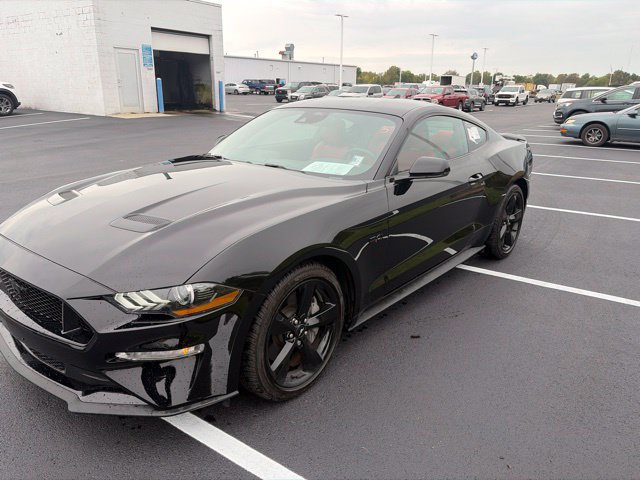 Used 2021 Ford Mustang GT Premium RWD image 3