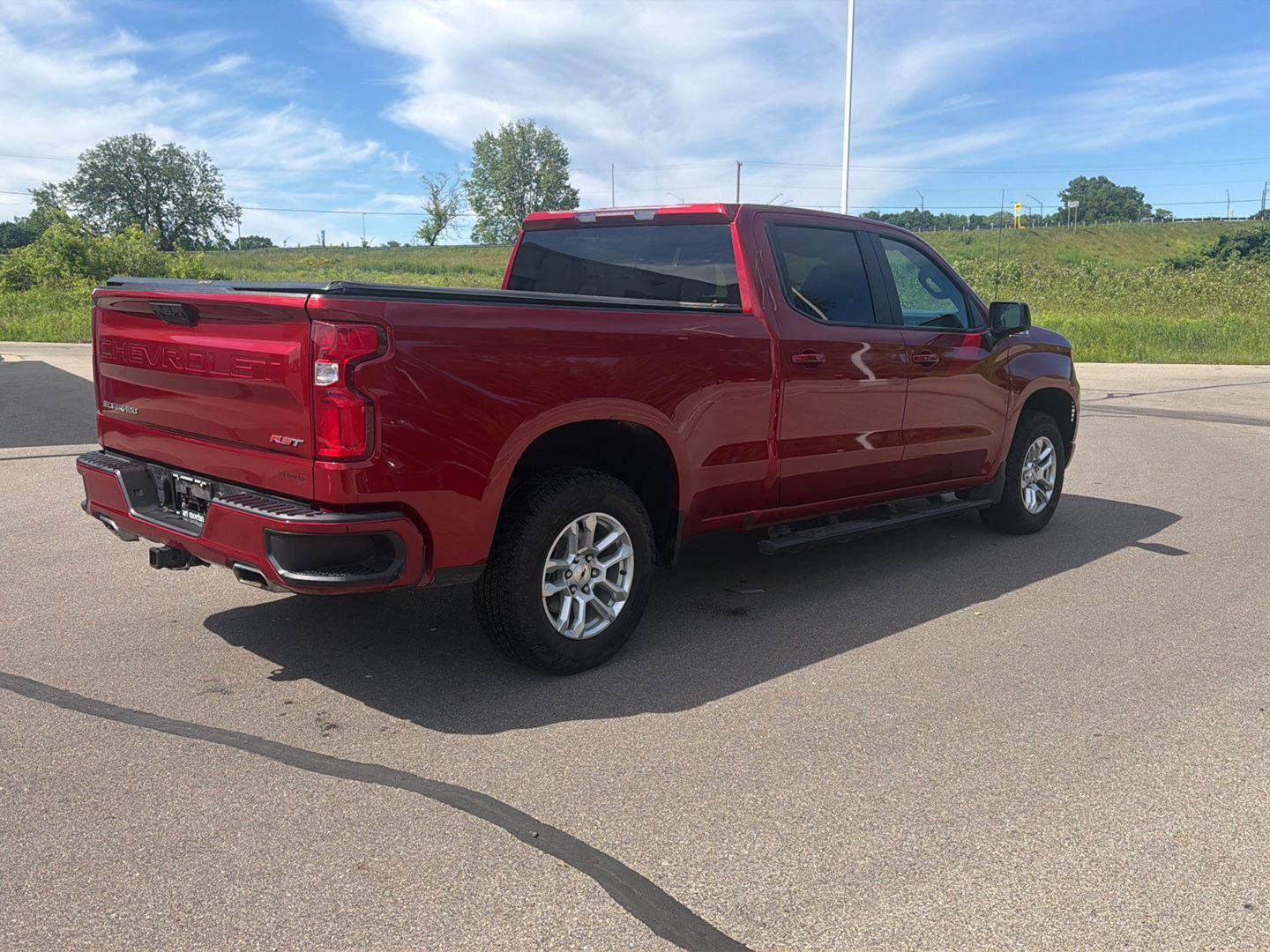 Used 2023 Chevrolet Silverado 1500 RST AWD/4WD image 5