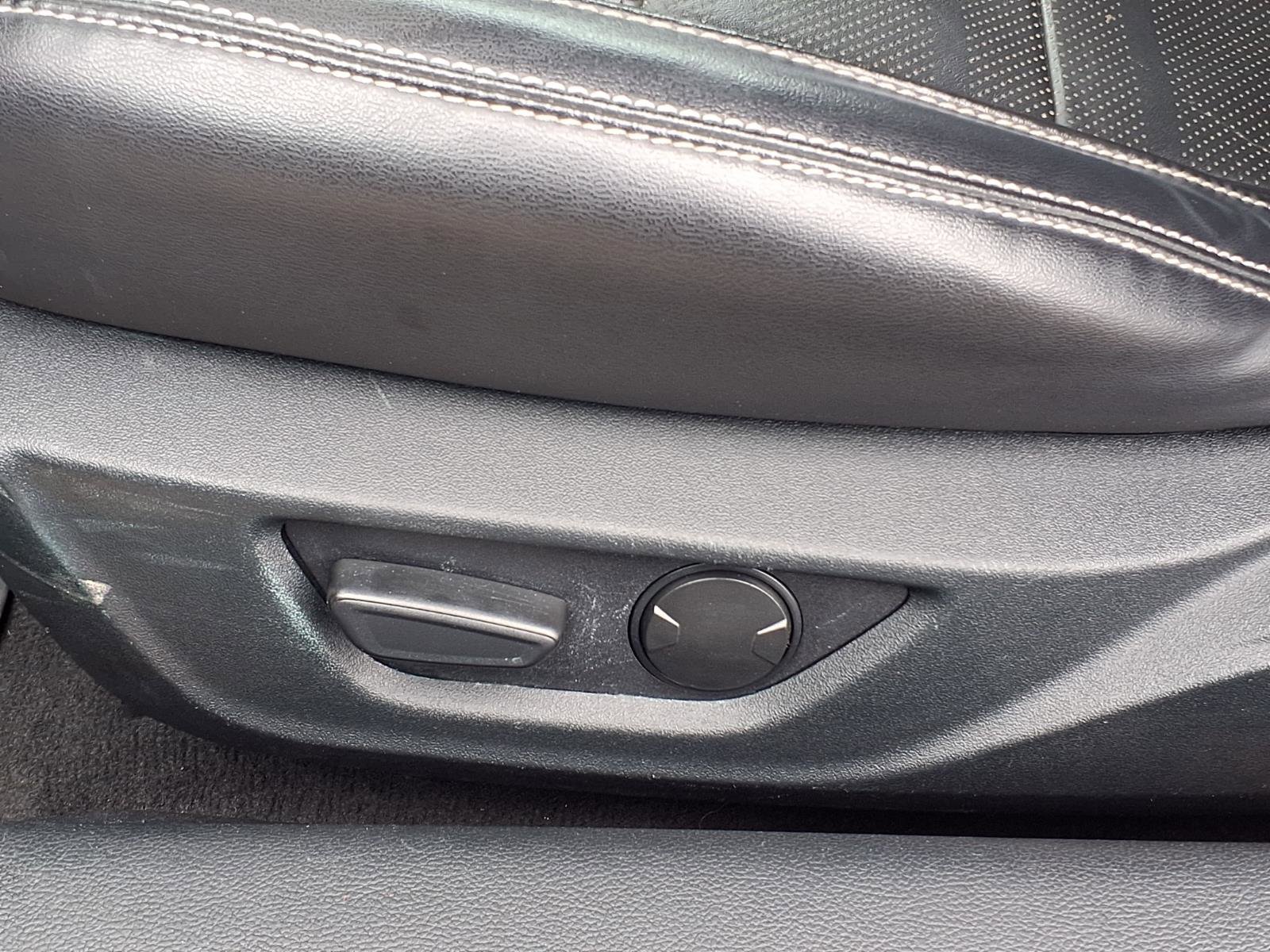 Used 2022 Ford Mustang Premium w/ Equipment Group 201A image 4