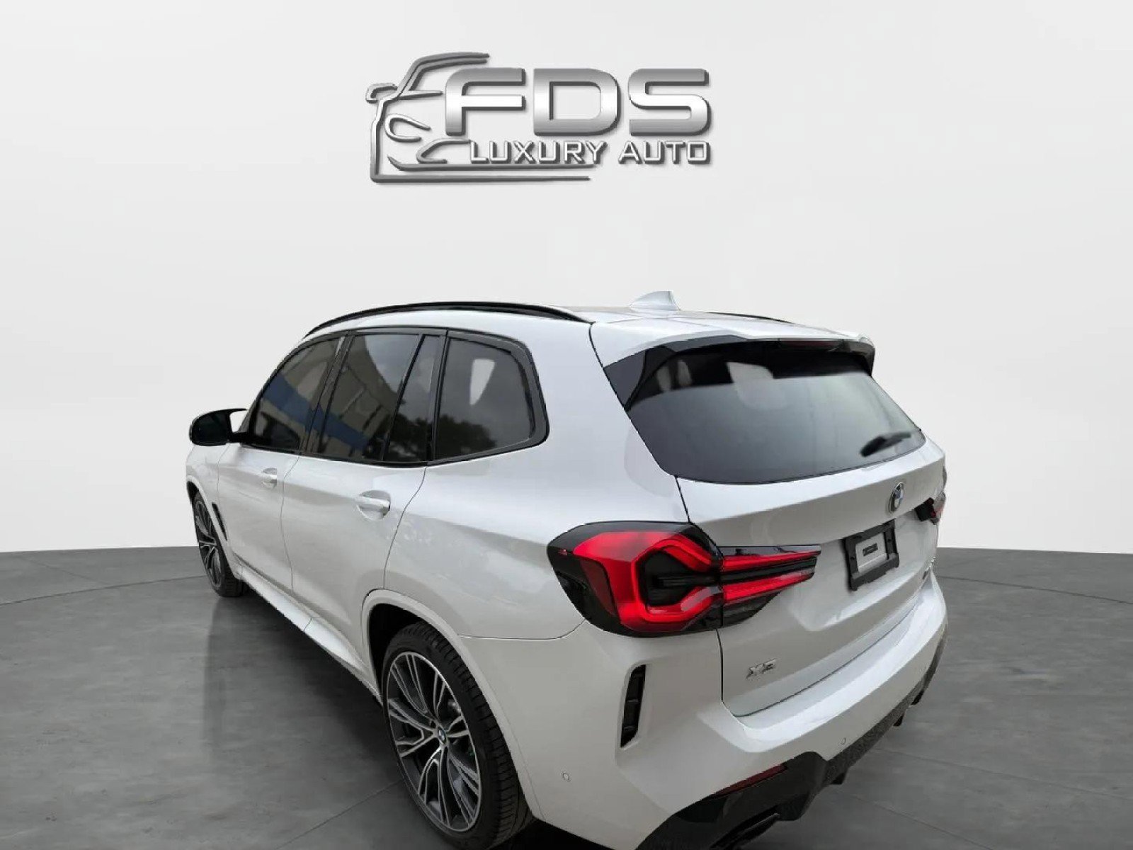 Used 2024 BMW X3 M40i w/ Premium Package image 3