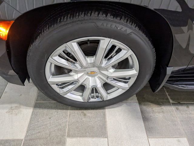 Used 2024 Chevrolet Suburban High Country w/ Max Trailering Package AWD/4WD image 7