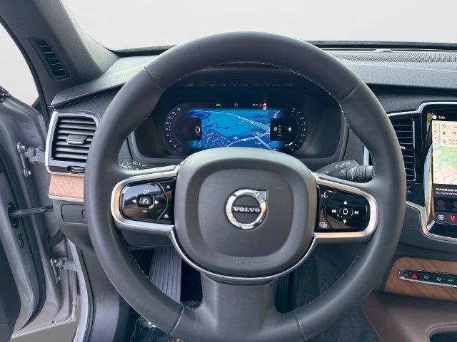 Certified 2023 Volvo XC90 B6 Plus w/ Protection Package AWD/4WD image 14