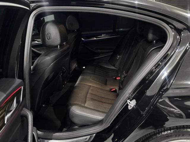 Used 2021 BMW 530i w/ Convenience Package RWD image 30