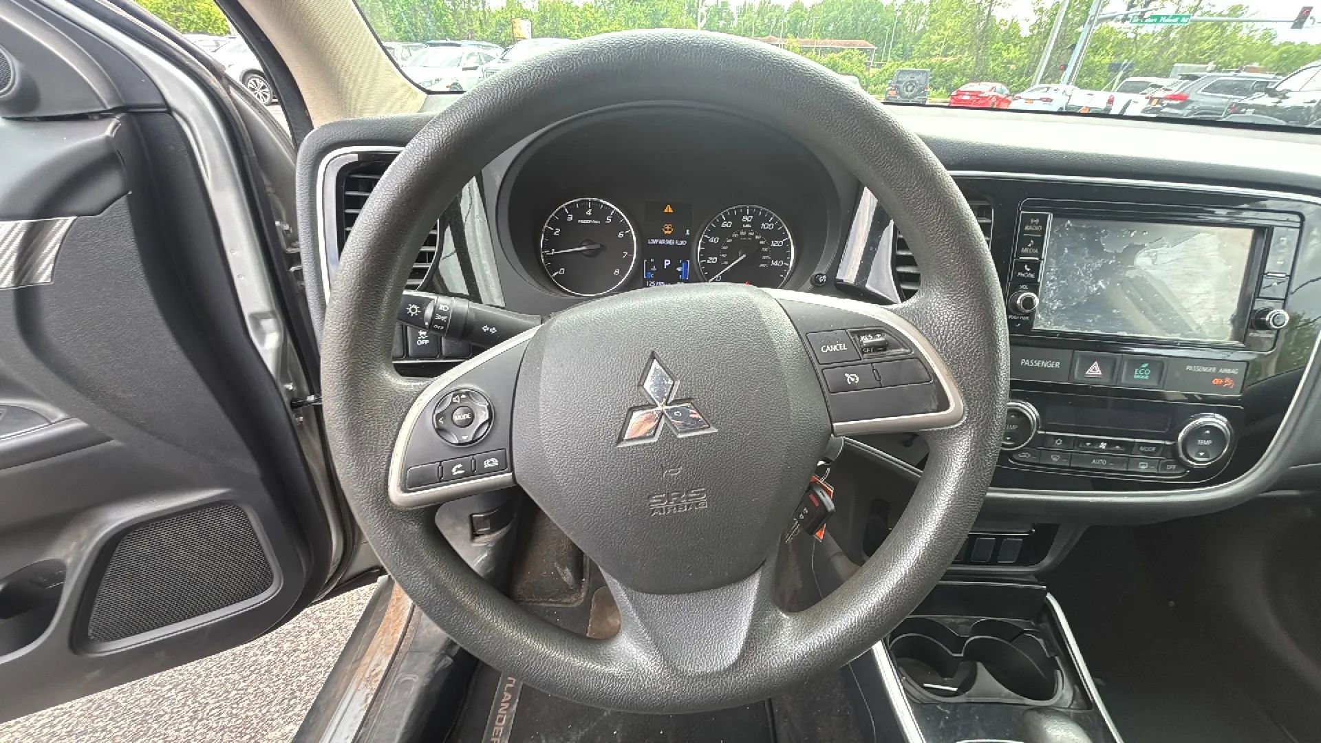 Used 2018 Mitsubishi Outlander ES FWD image 11