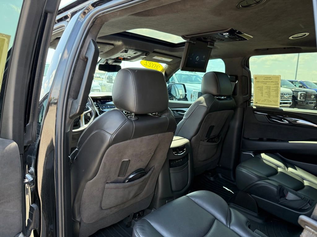 Used 2020 Cadillac Escalade Platinum AWD/4WD image 12