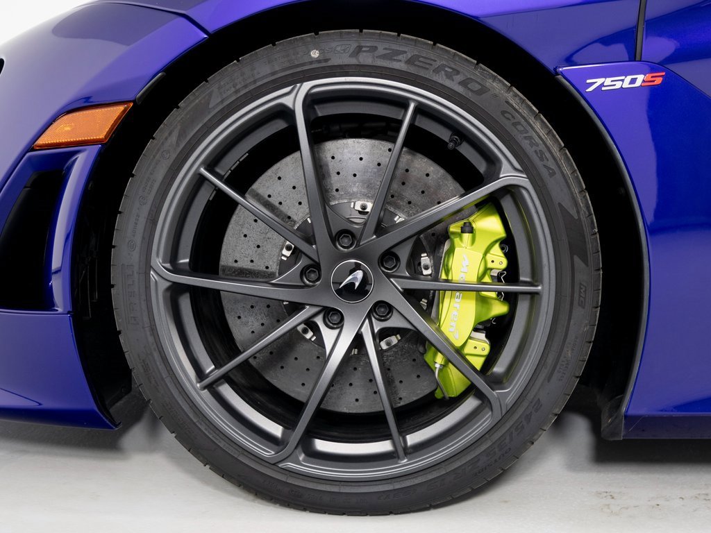 New 2024 McLaren 750S Spider image 10
